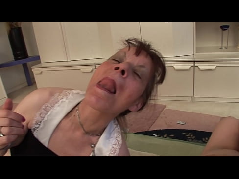 ❤️ Två mormödrar och en farfar har en trekant ❤️ Pornvideo at sv.porn-mz-com.ru